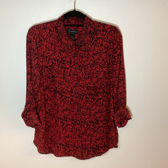 Investments Button Down Blouse - Picture 5 of 5